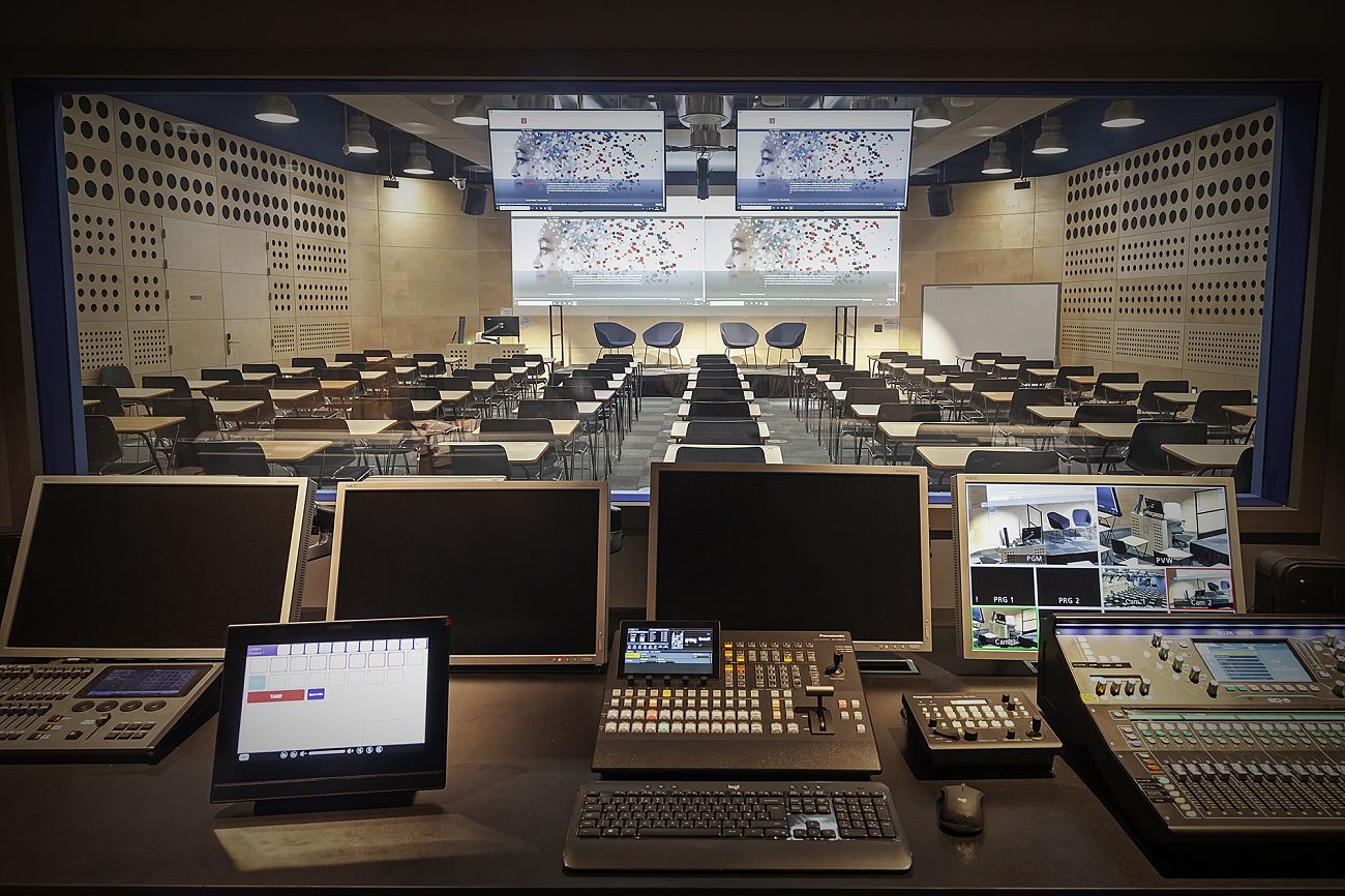 Centre Building at LSE wins RIBA...